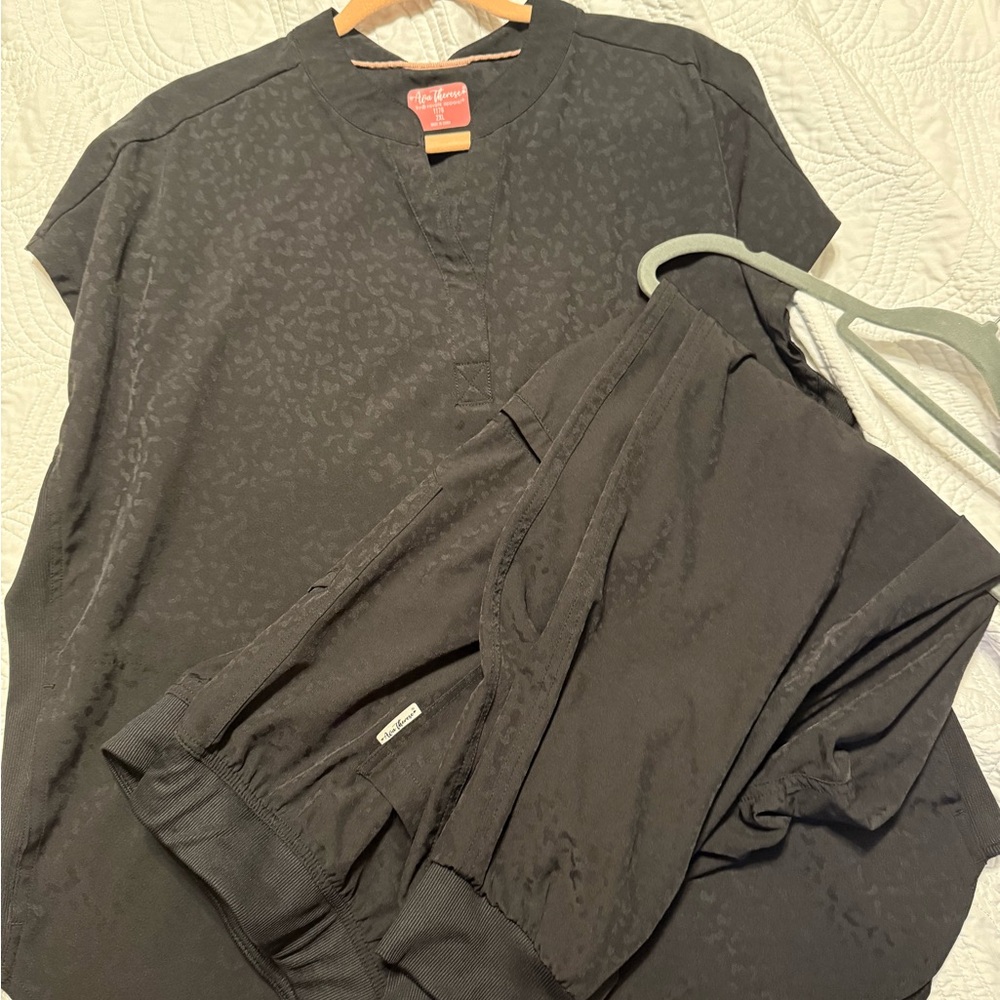 Black Ava Therese Cheetah Print Scrubs